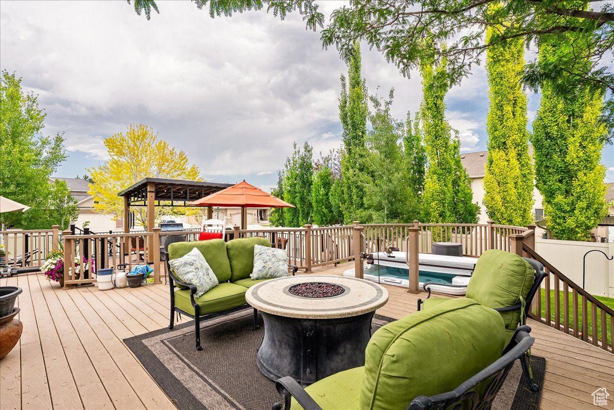 RIVERTON FARMS - Residential