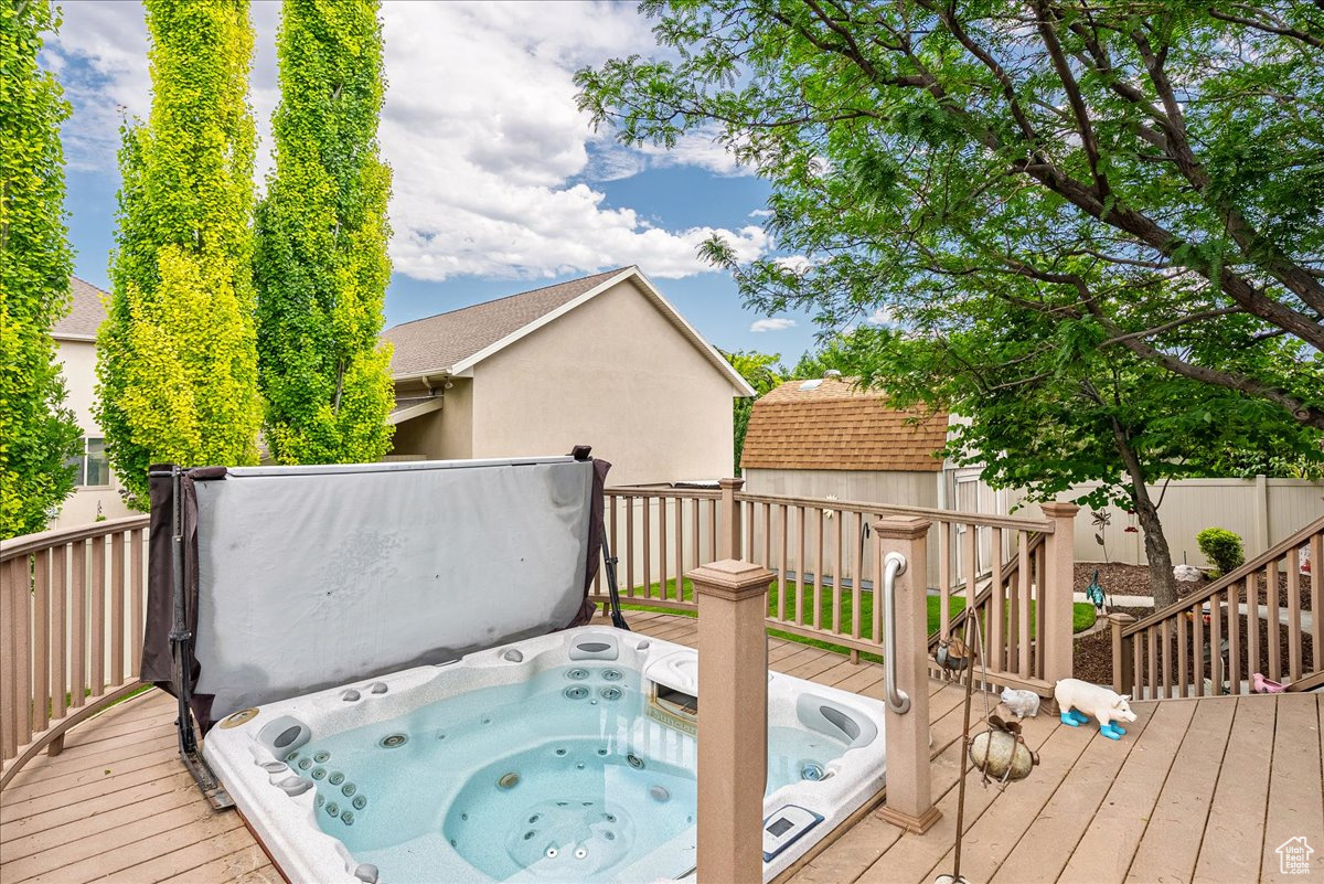 RIVERTON FARMS - Residential