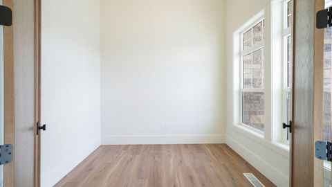 Tiny photo for 51 E CARTER DR, Lehi, UT 84043 (MLS # 2126692)