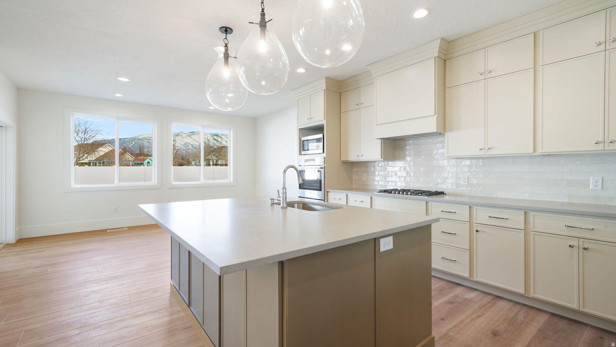 QUAIL MEADOWS - Residential