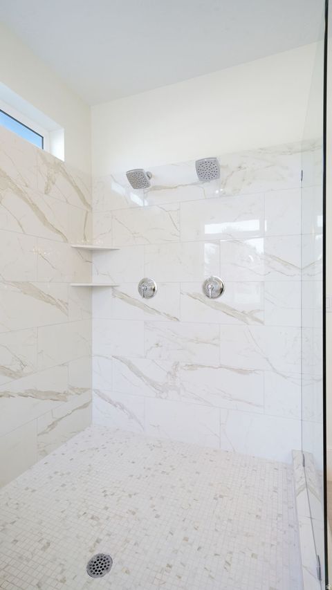 Tiny photo for 51 E CARTER DR, Lehi, UT 84043 (MLS # 2126692)