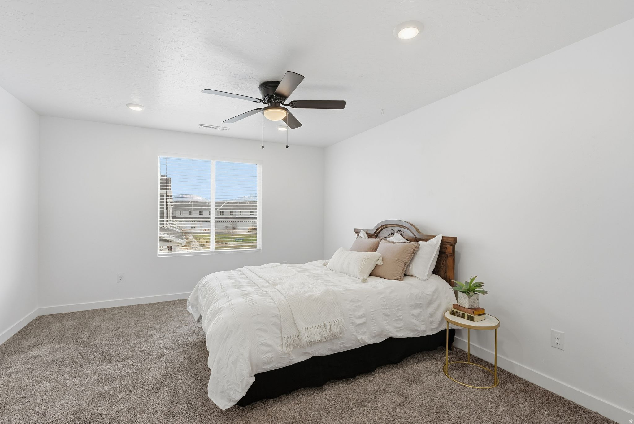 NORTHSHORE - Residential