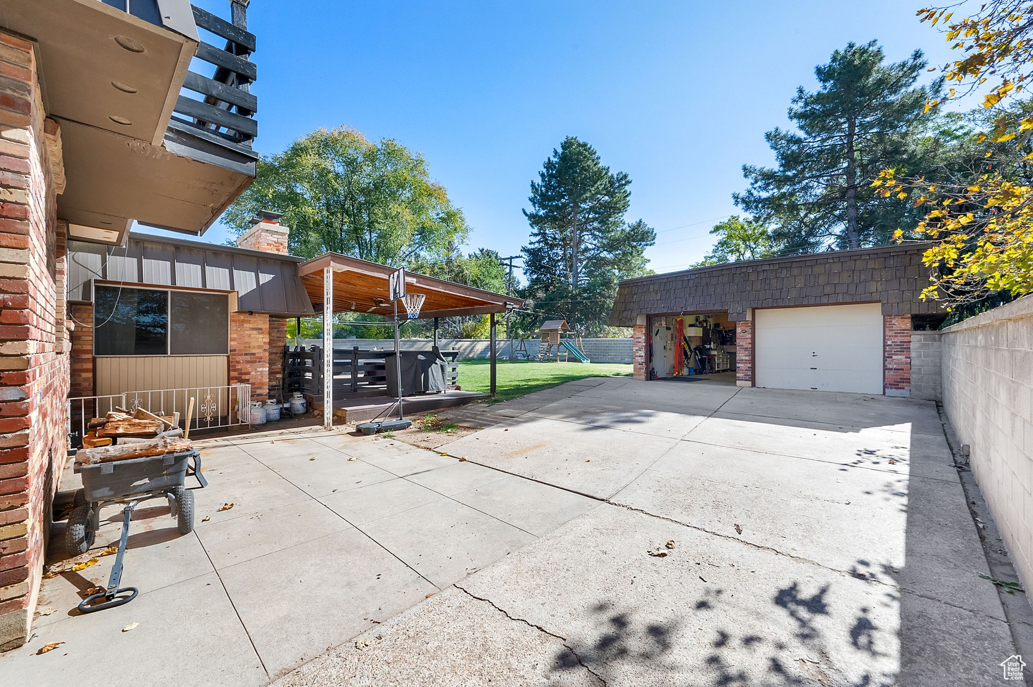 SUNRAY SUBDIVISION - Residential