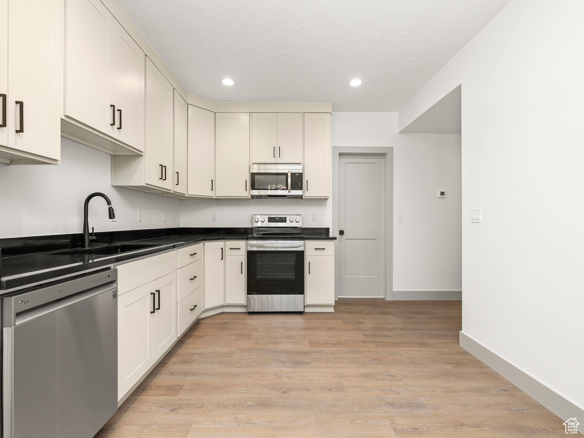 SHERWOOD HILLS - Residential