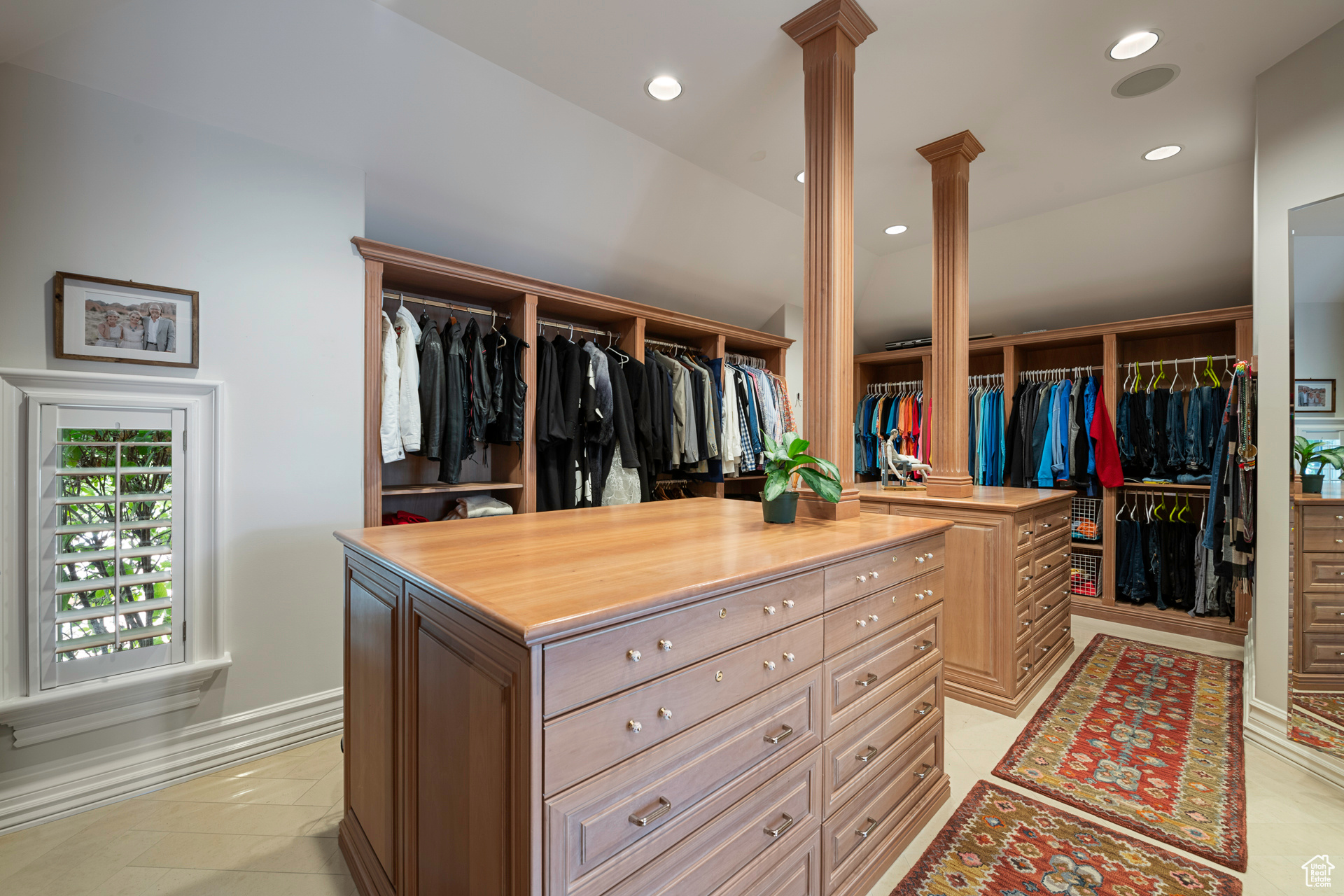 EMIGRATION ESTATES - Residential