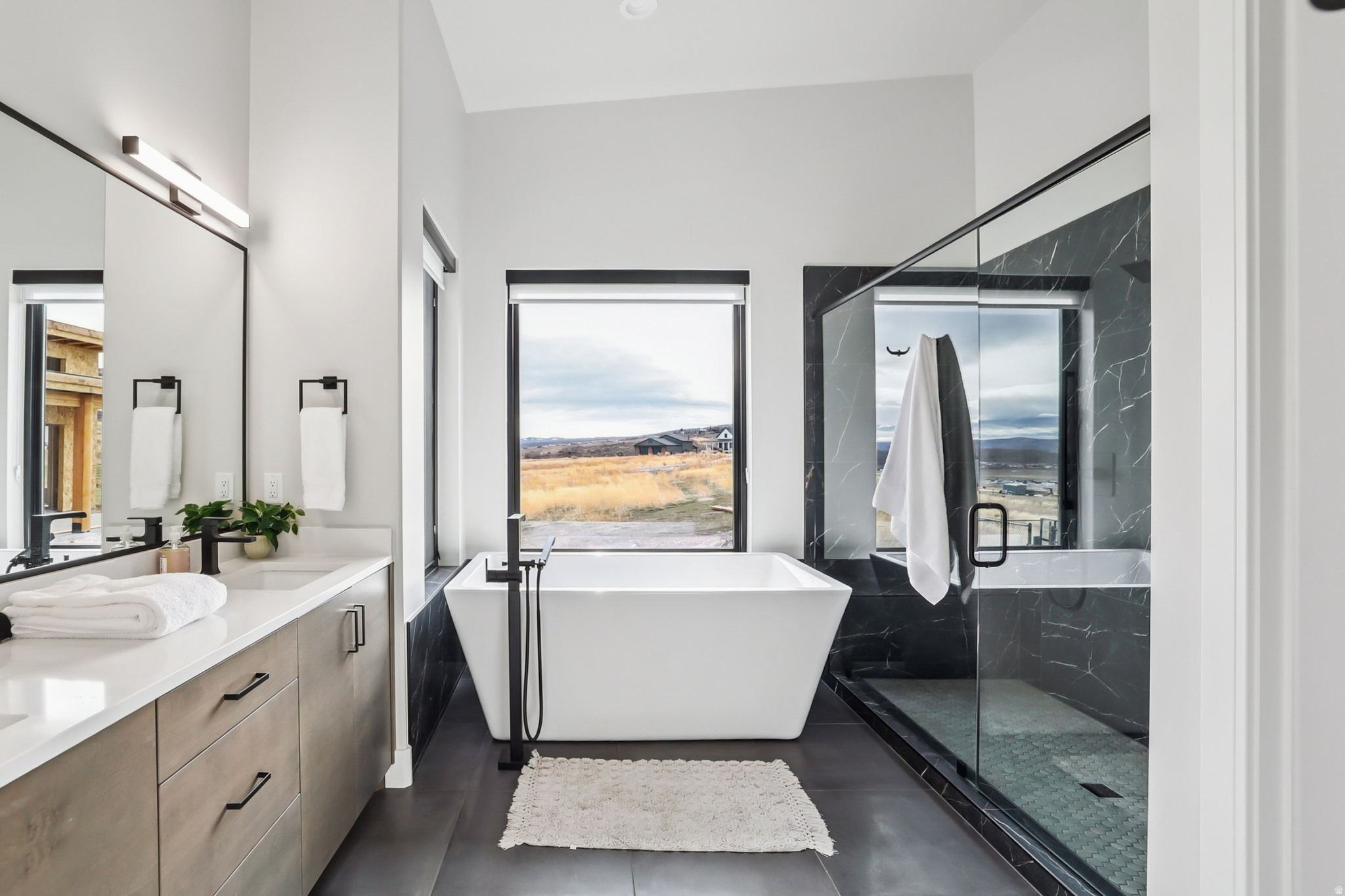 LONG RIDGE - Residential