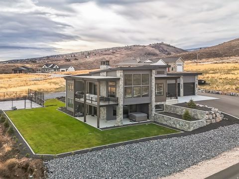 Photo of 436 W SUNBURST Dr #31, Garden City, UT 84028 (MLS # 2133052)