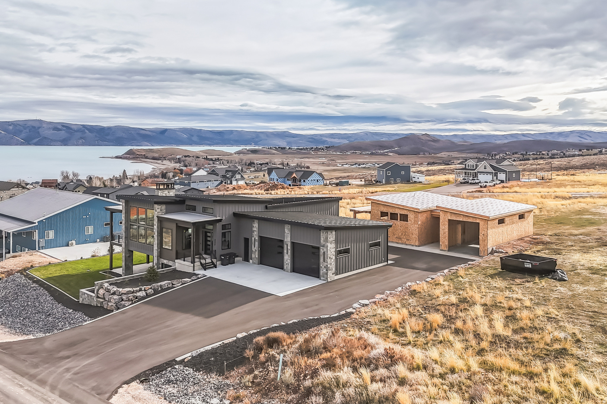 LONG RIDGE - Residential