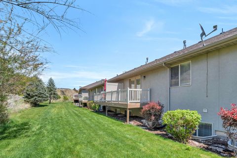 Tiny photo for 3087 E CANYON GLEN LOOP RD, Spanish Fork, UT 84660 (MLS # 2154759)