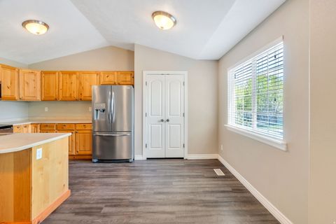 Tiny photo for 3087 E CANYON GLEN LOOP RD, Spanish Fork, UT 84660 (MLS # 2154759)