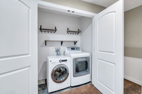 Tiny photo for 3087 E CANYON GLEN LOOP RD, Spanish Fork, UT 84660 (MLS # 2154759)