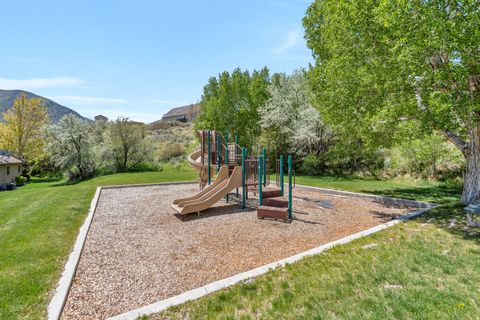 Tiny photo for 3087 E CANYON GLEN LOOP RD, Spanish Fork, UT 84660 (MLS # 2154759)