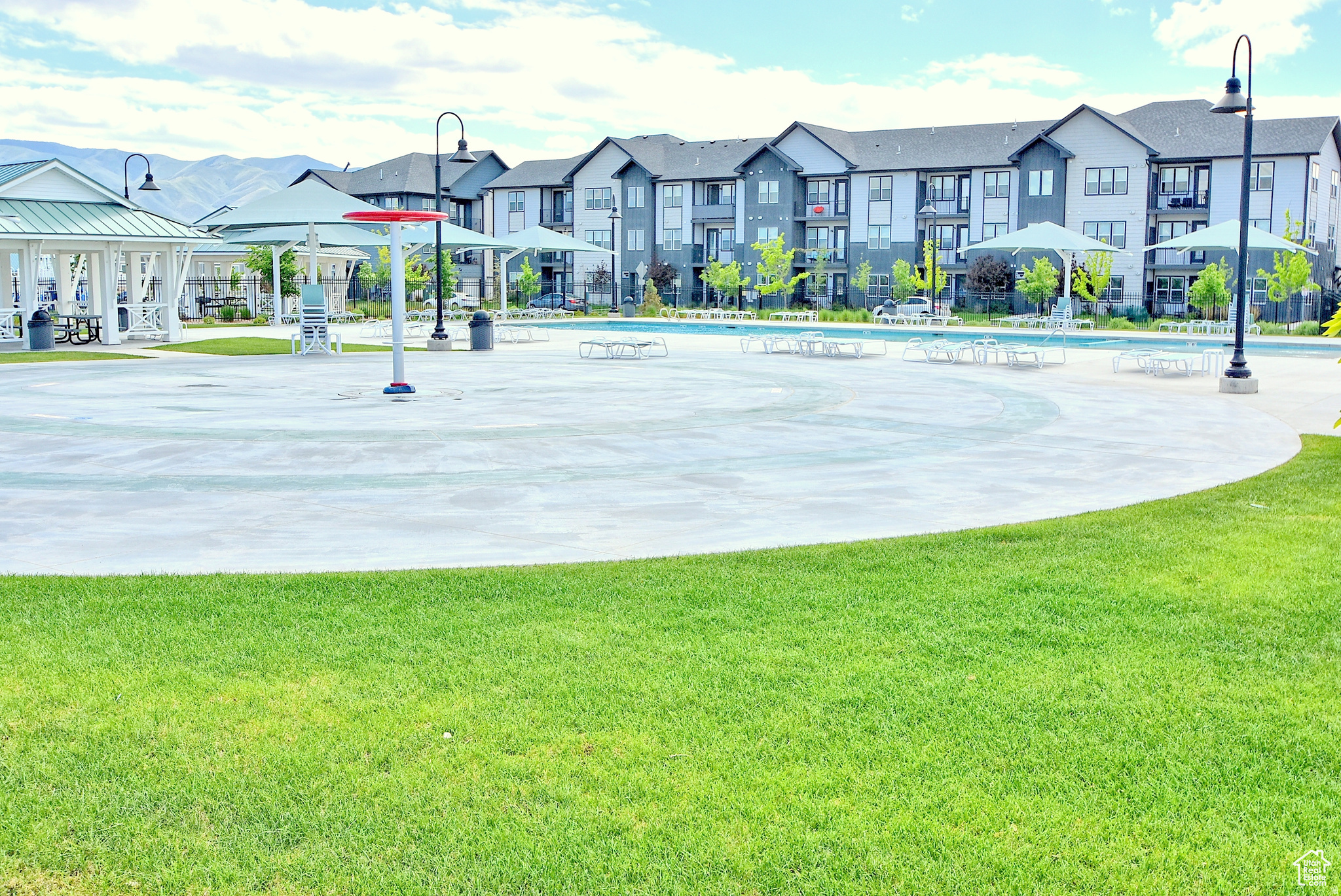 NORTHSHORE - Residential