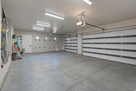 Tiny photo for 5417 W COPPER CLIFFS WAY, Hurricane, UT 84737 (MLS # 2123404)