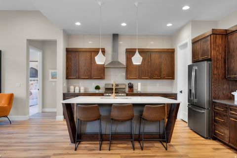 Tiny photo for 5417 W COPPER CLIFFS WAY, Hurricane, UT 84737 (MLS # 2123404)