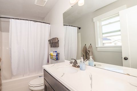 Tiny photo for 454 W 550 S, Tremonton, UT 84337 (MLS # 2145077)