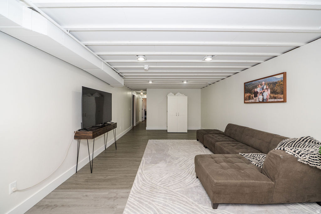 CHADAZ ESTATES - Residential