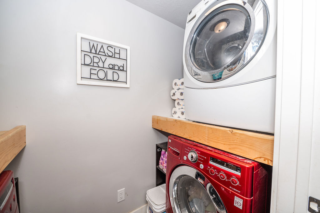 CHADAZ ESTATES - Residential