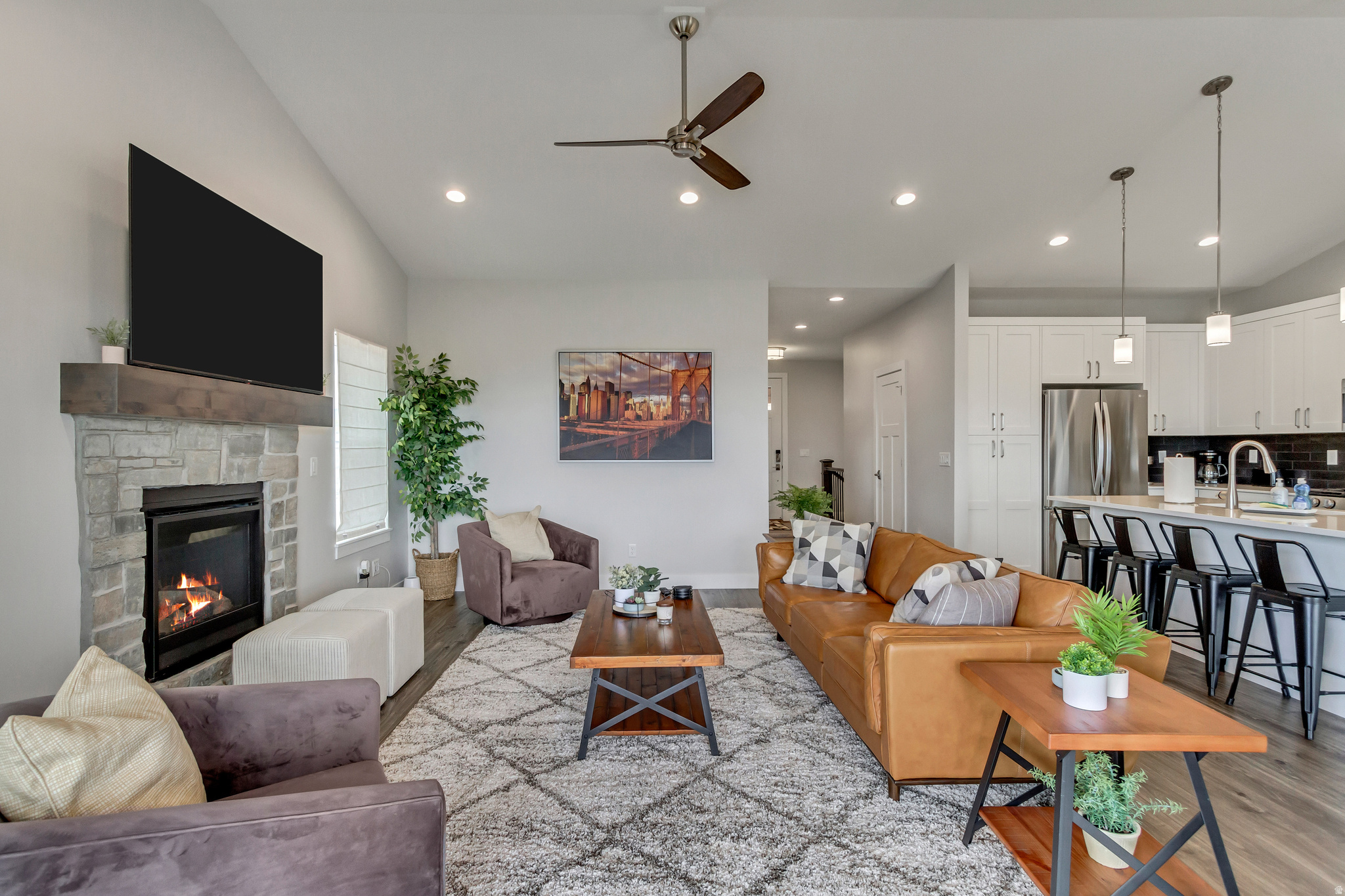 THE BRIDGES - Residential