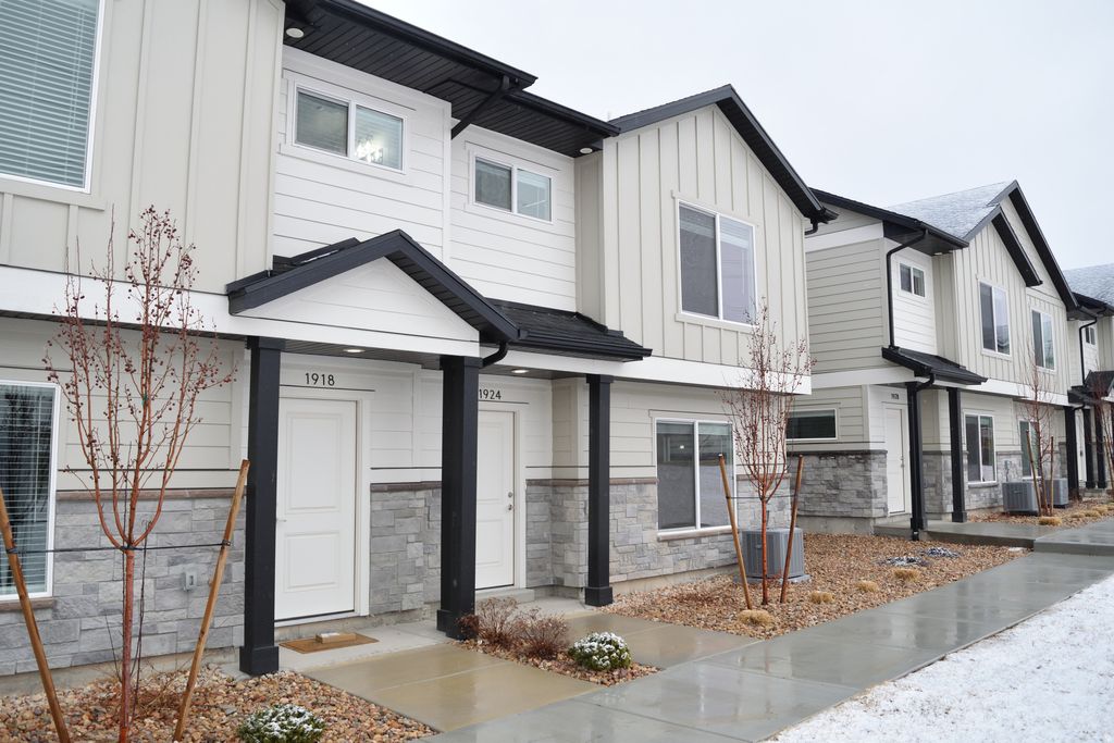 Photo of 1924 E 1550 N, Springville, UT 84663 (MLS # 2149986)