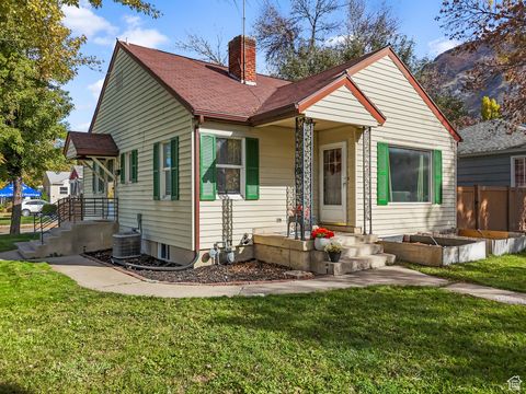 Photo of 1005 E 300 S, Provo, UT 84606 (MLS # 2119259) Photo of 1005 E 300 S, Provo, UT 84606 (MLS # 2119259)