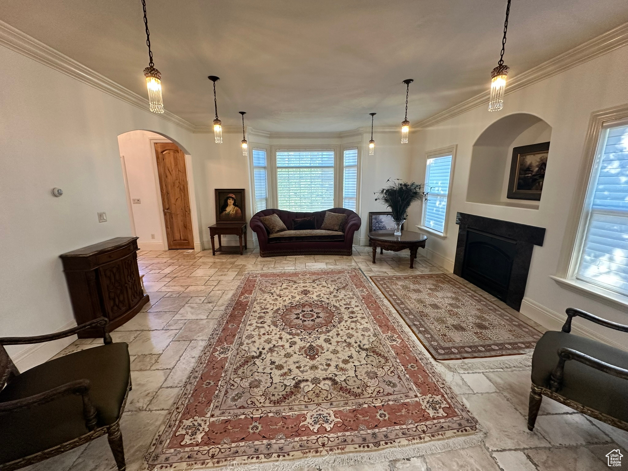 DELARA PLACE - Residential