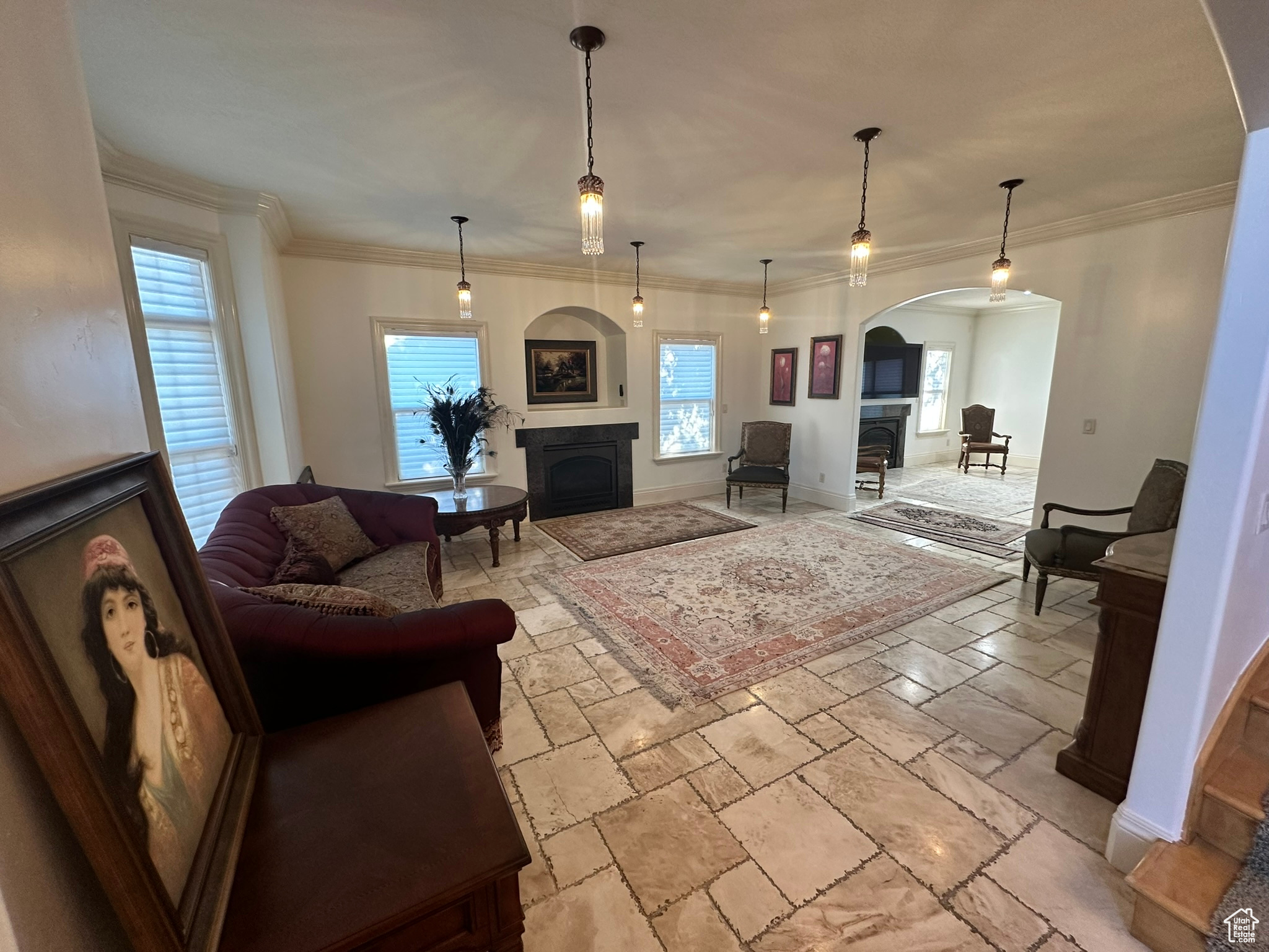 DELARA PLACE - Residential