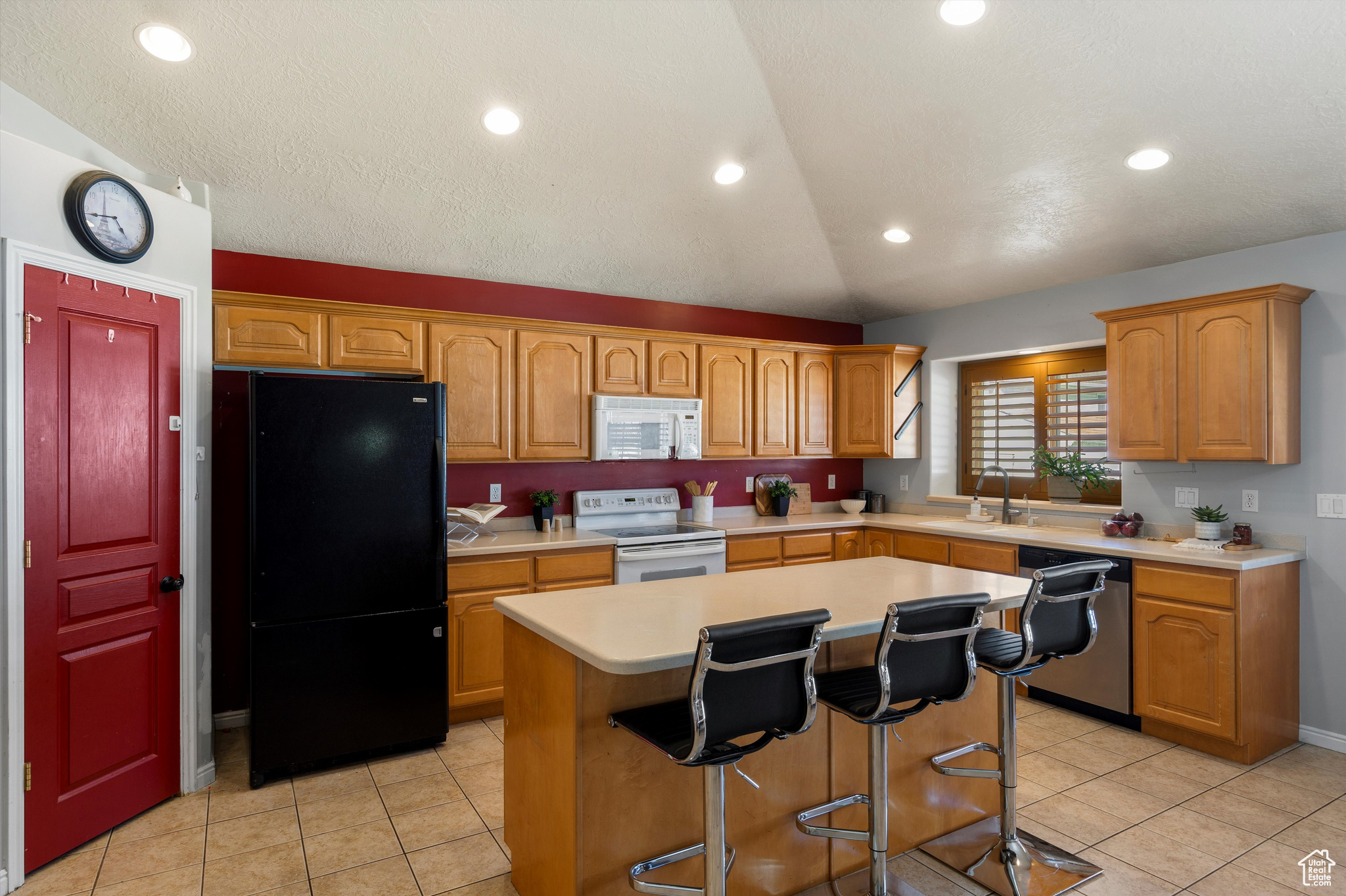 CHRISSAM MEADOWS - Residential