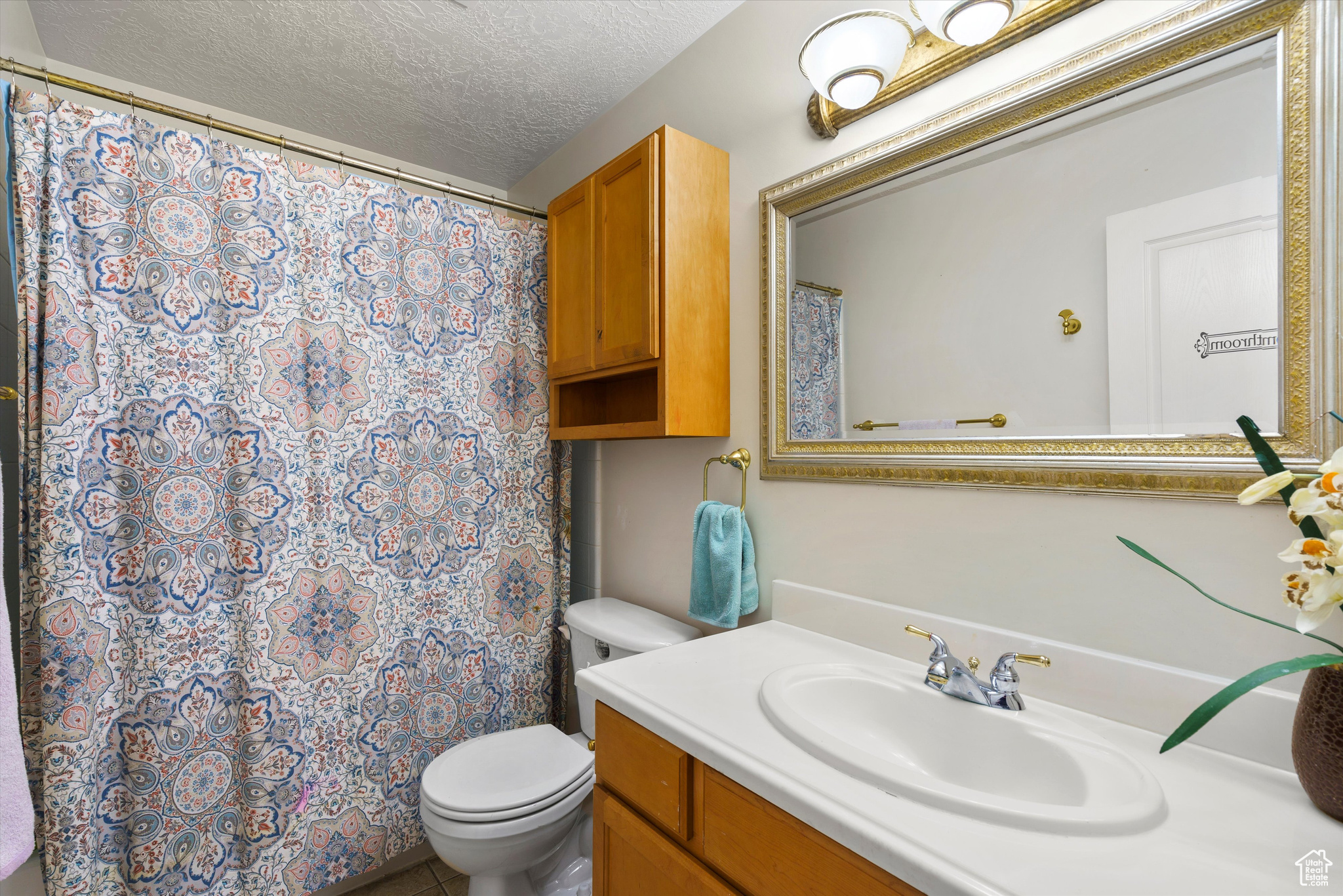 CHRISSAM MEADOWS - Residential
