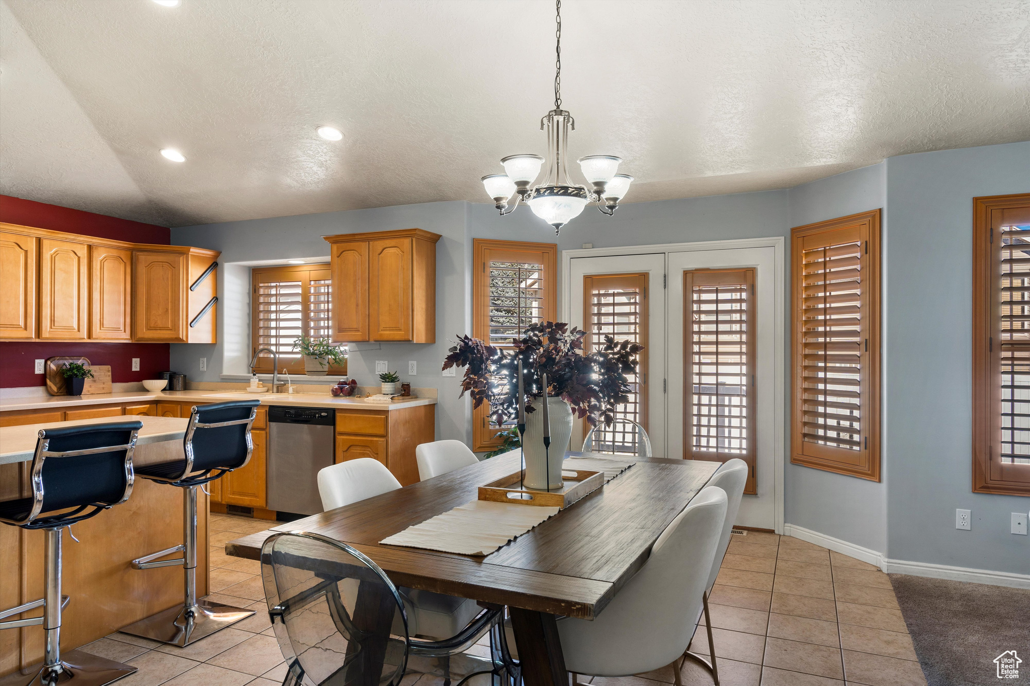 CHRISSAM MEADOWS - Residential