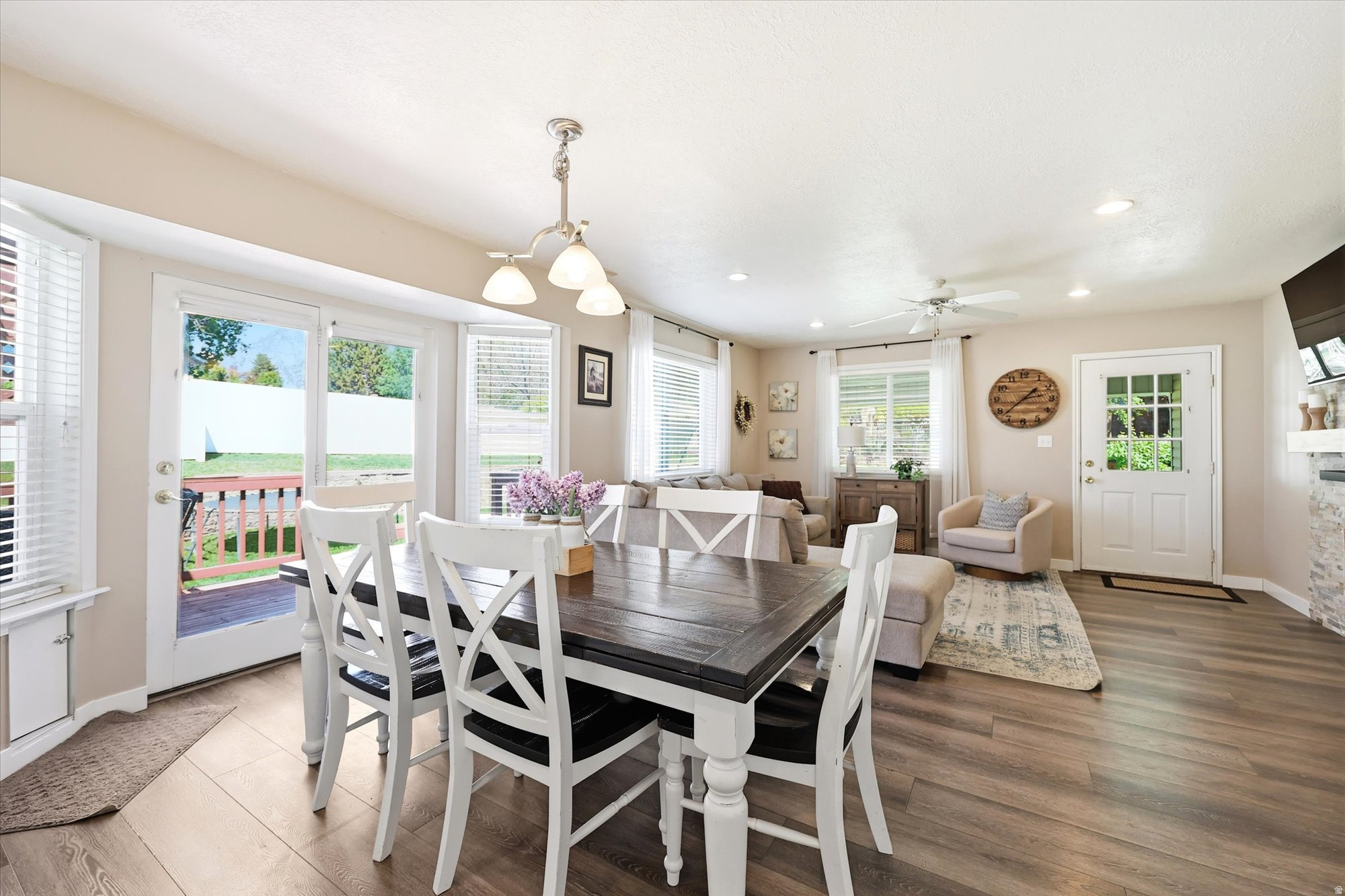 NORTH MEADOW - Residential