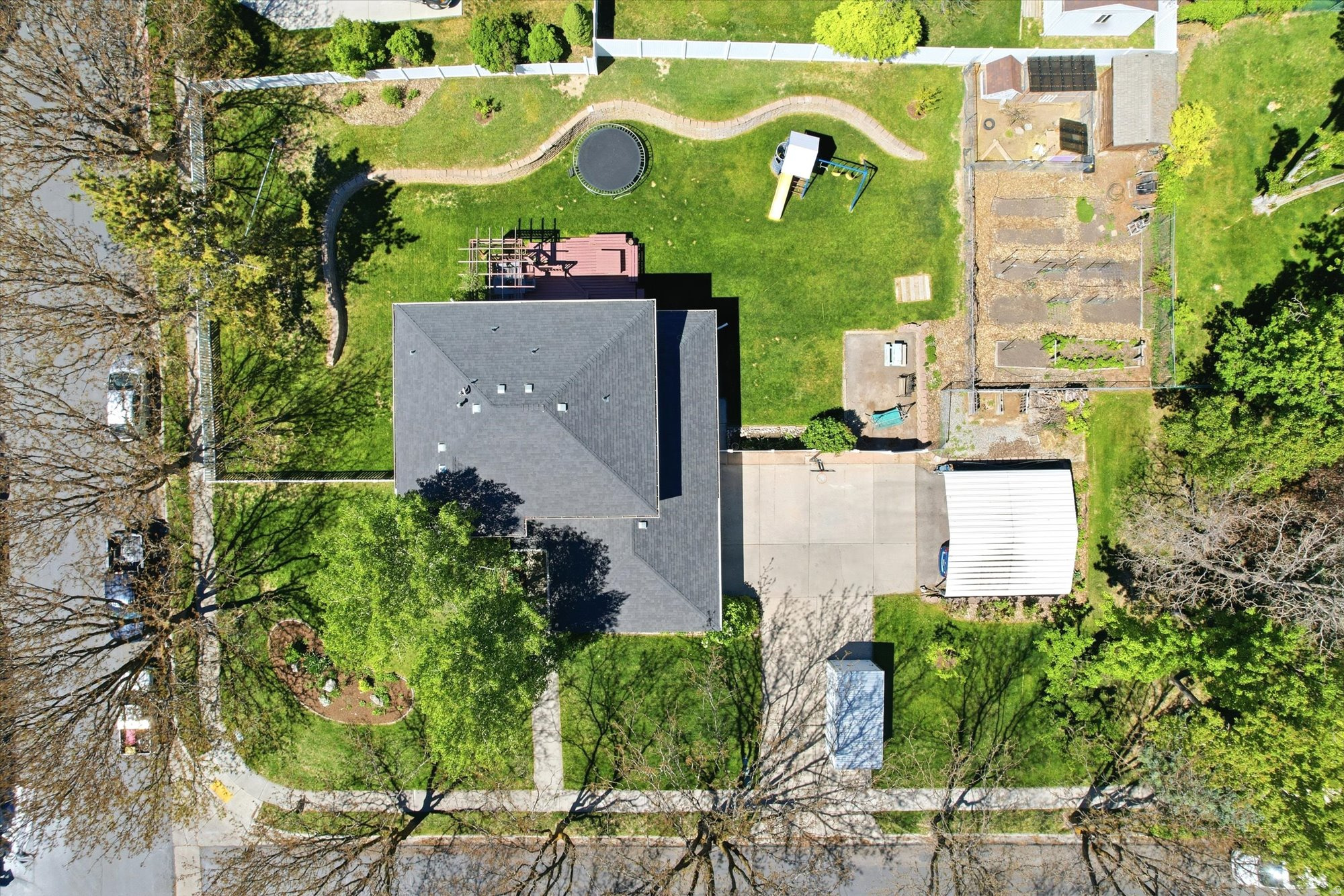 NORTH MEADOW - Residential