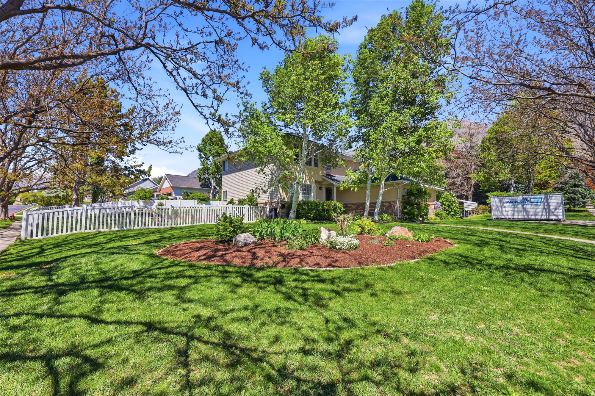 NORTH MEADOW - Residential