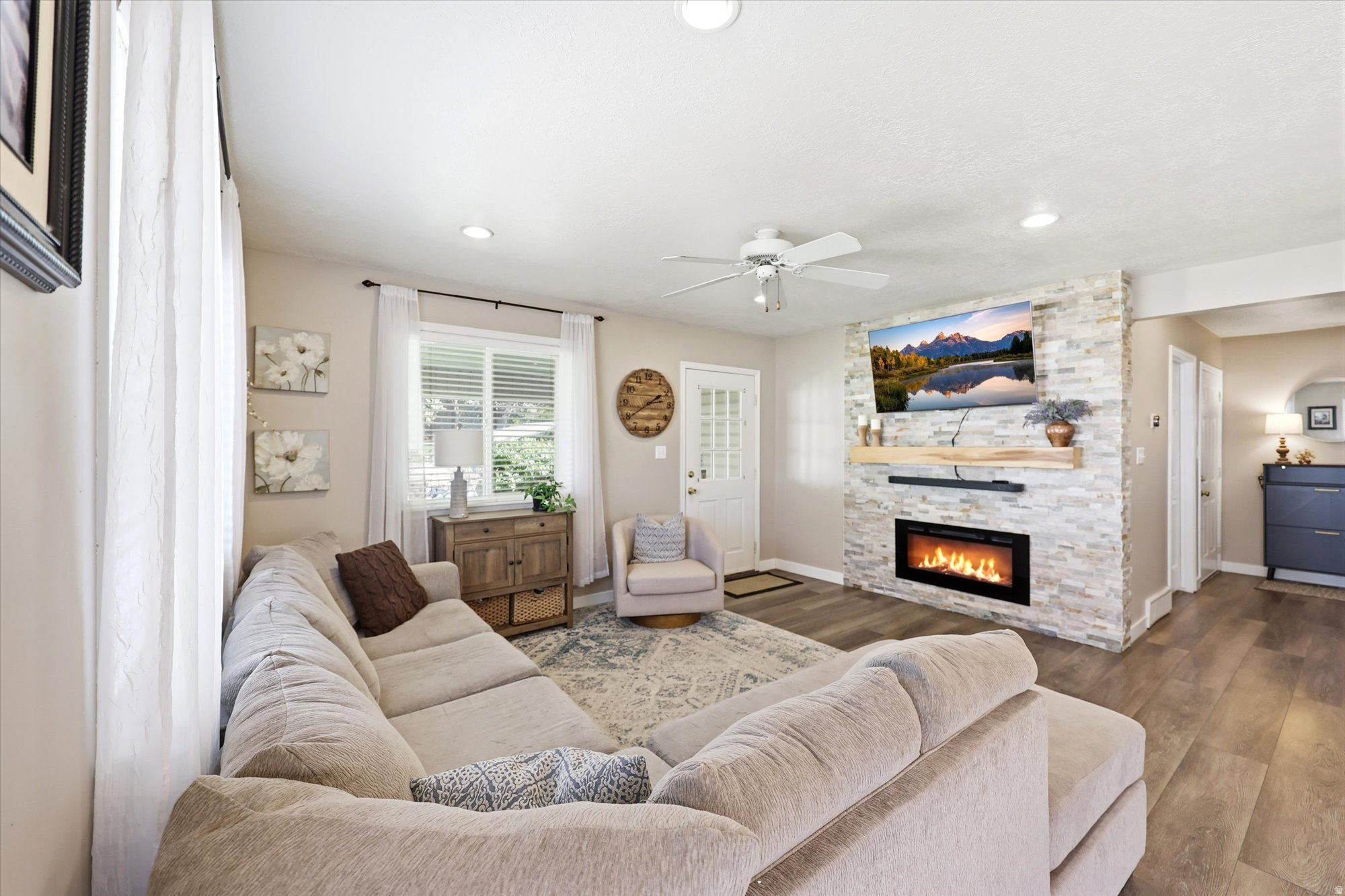 NORTH MEADOW - Residential