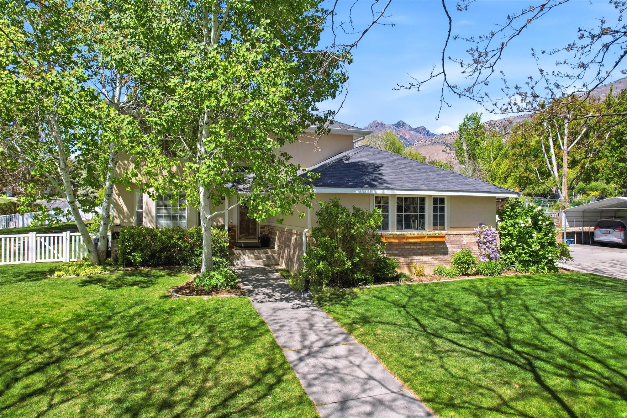 NORTH MEADOW - Residential