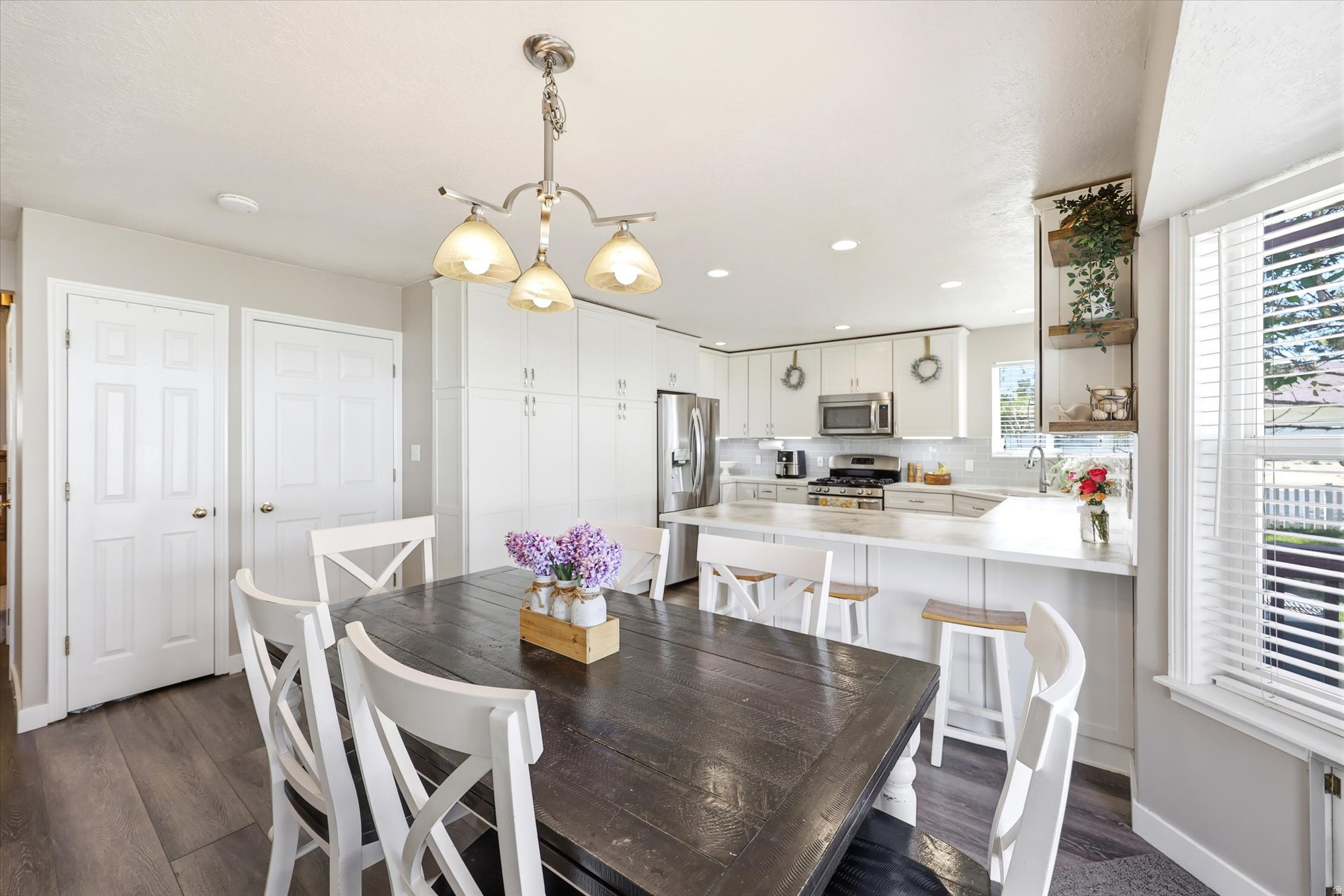 NORTH MEADOW - Residential