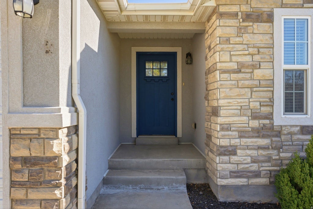 Photo of 503 FIRESTONE DR, Santaquin, UT 84655 (MLS # 2182446)