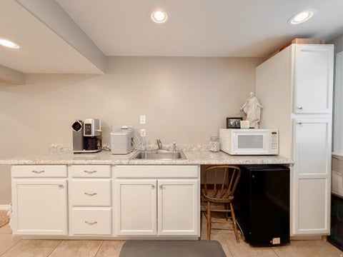 Tiny photo for 1087 BANBURY DR, Syracuse, UT 84075 (MLS # 2178168)