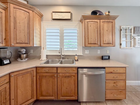 Tiny photo for 1087 BANBURY DR, Syracuse, UT 84075 (MLS # 2178168)