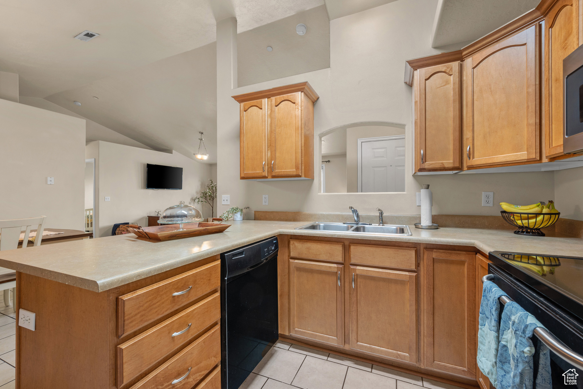 GATEWAY VILLAGE - Residential