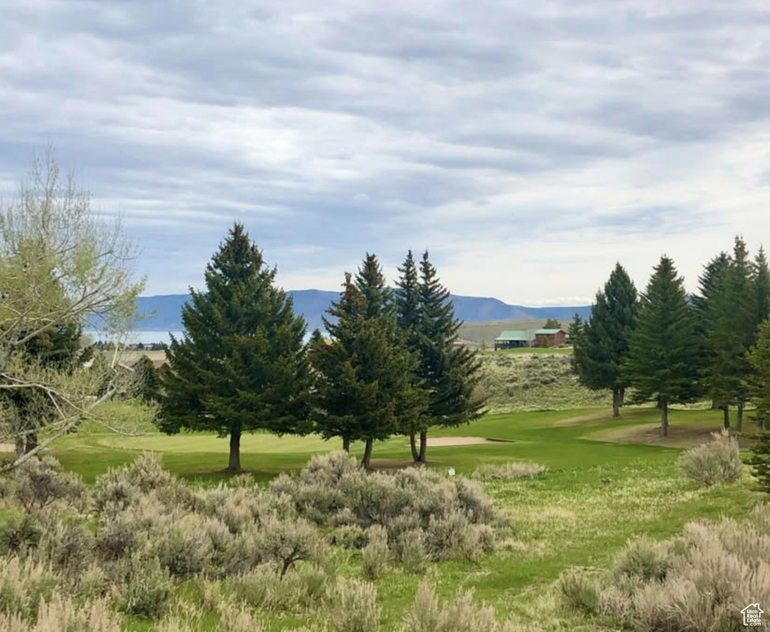 Beautiful view lot in lower Sweetwater Golf Course subdivision. Cut de sac lot with lake view across the golf course. Access to Hodges Canyon Trailhead. Ideal Beach Resort amenities available. LOT SURVEY AND ENGINEERED BUILDING PLANS INCLUDED. *Agent is related to seller.