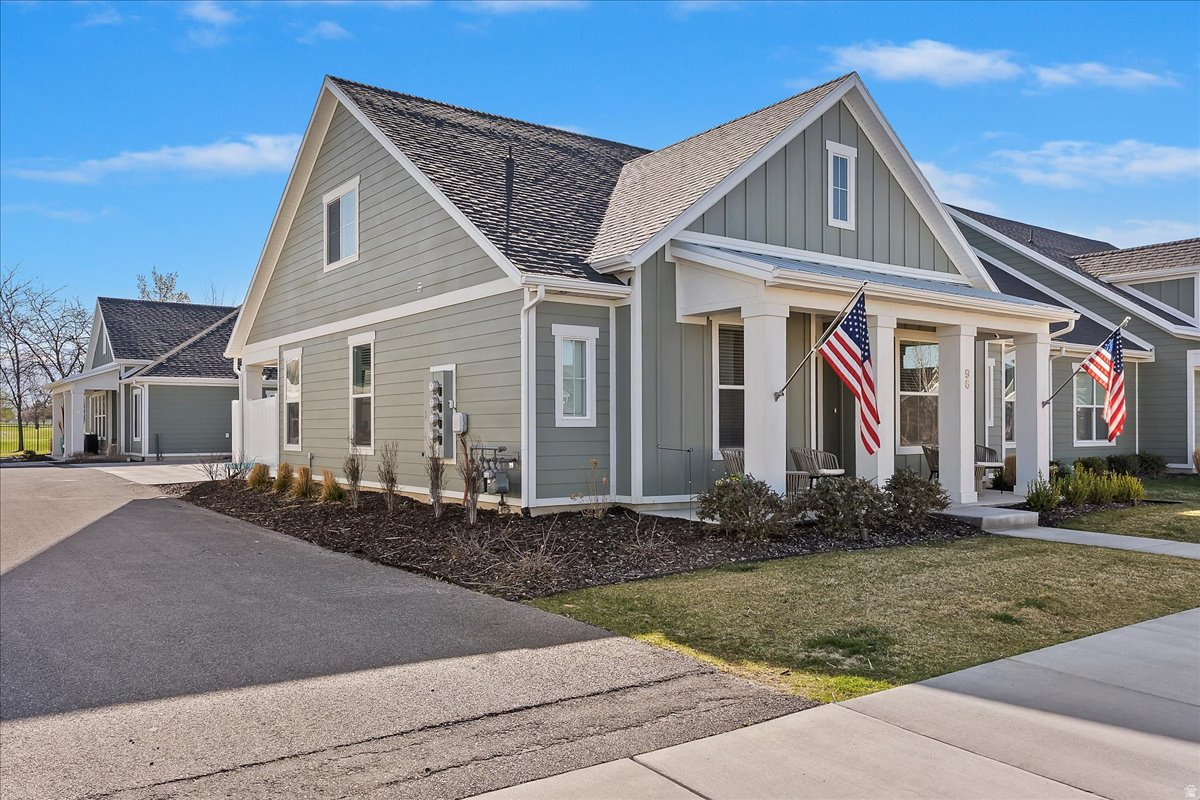 BLUFF VIEW PHASE 4 - Residential