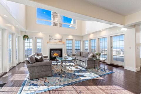 Tiny photo for 2921 E MELANIE LN S, Ogden, UT 84403 (MLS # 2133312)