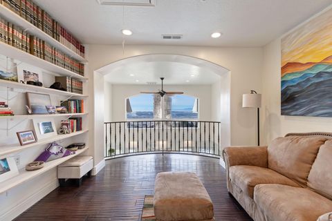 Tiny photo for 2921 E MELANIE LN S, Ogden, UT 84403 (MLS # 2133312)