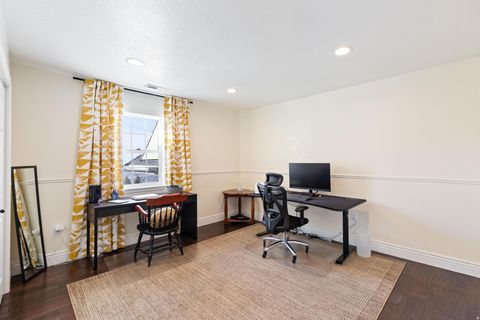 Tiny photo for 2921 E MELANIE LN S, Ogden, UT 84403 (MLS # 2133312)