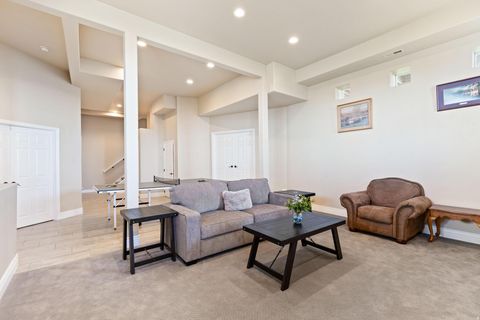 Tiny photo for 2921 E MELANIE LN S, Ogden, UT 84403 (MLS # 2133312)