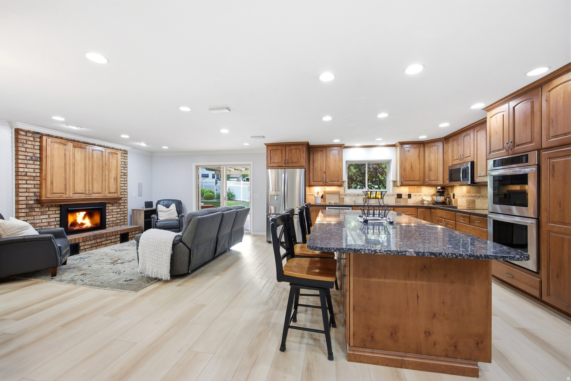 BROOKSHIRE - Residential