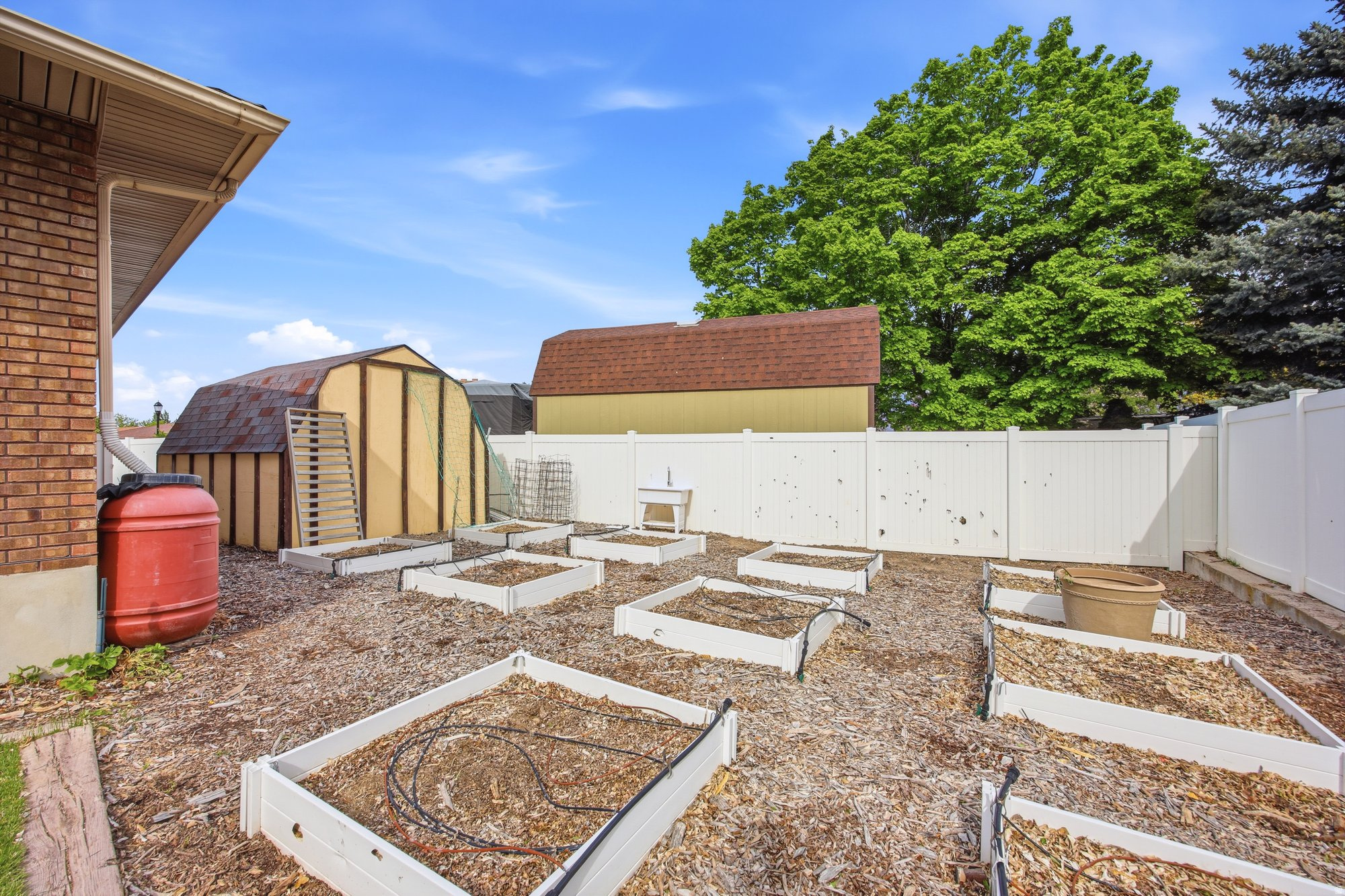 BROOKSHIRE - Residential