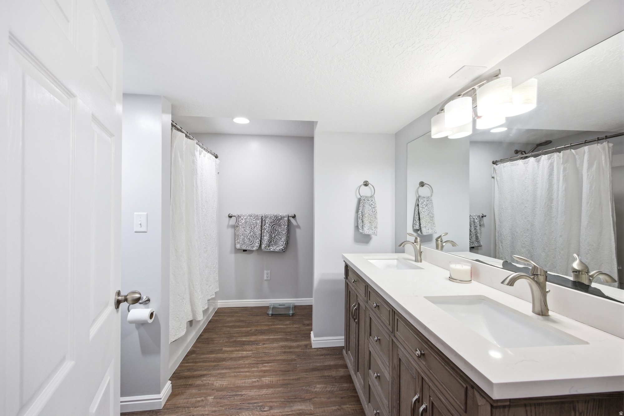 BROOKSHIRE - Residential