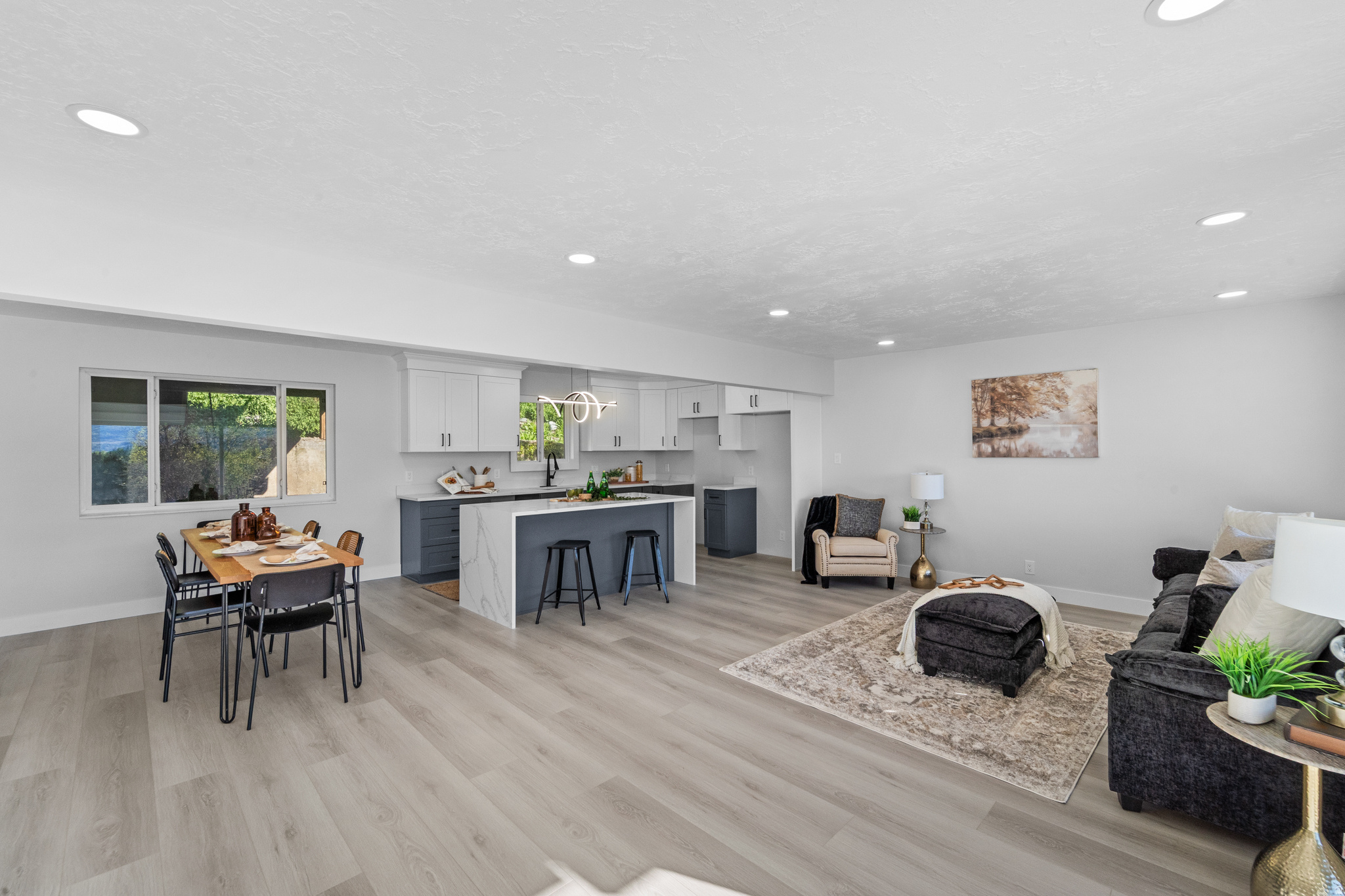 OAKRIDGE VILLIAGE - Residential